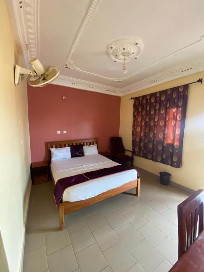 Britannia Hotel Cmr Yaoundé Eksteriør billede