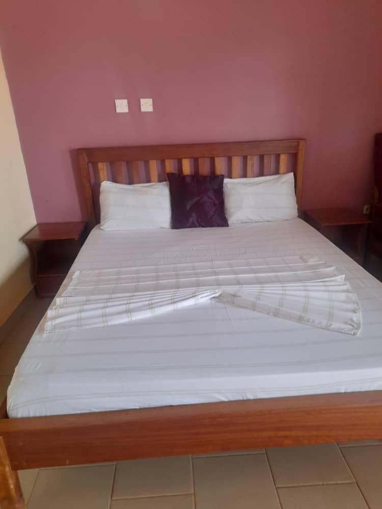 Britannia Hotel Cmr Yaoundé Eksteriør billede